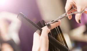 In-Home Senior Hairdresser Montreal