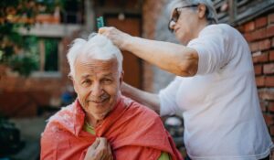 Senior Haircutting At Home Montreal