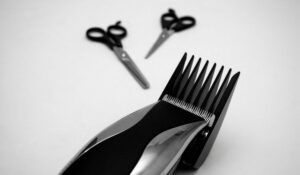 Senior Haircuts At Home Montreal